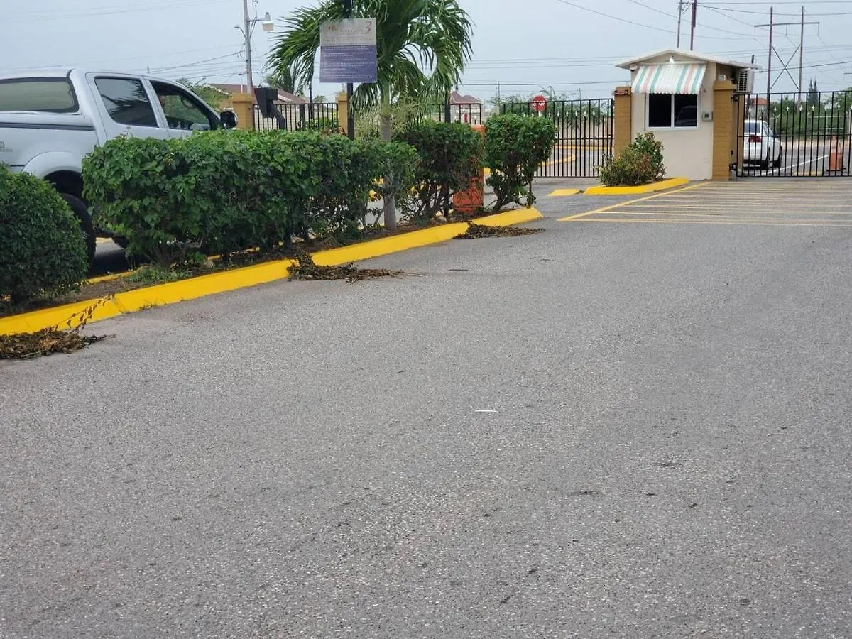 Сasa de vacaciones Beautiful 1-Bed House In New Harbour Village 3 Old Harbour St Catherine Jamaica Secured Gated Community