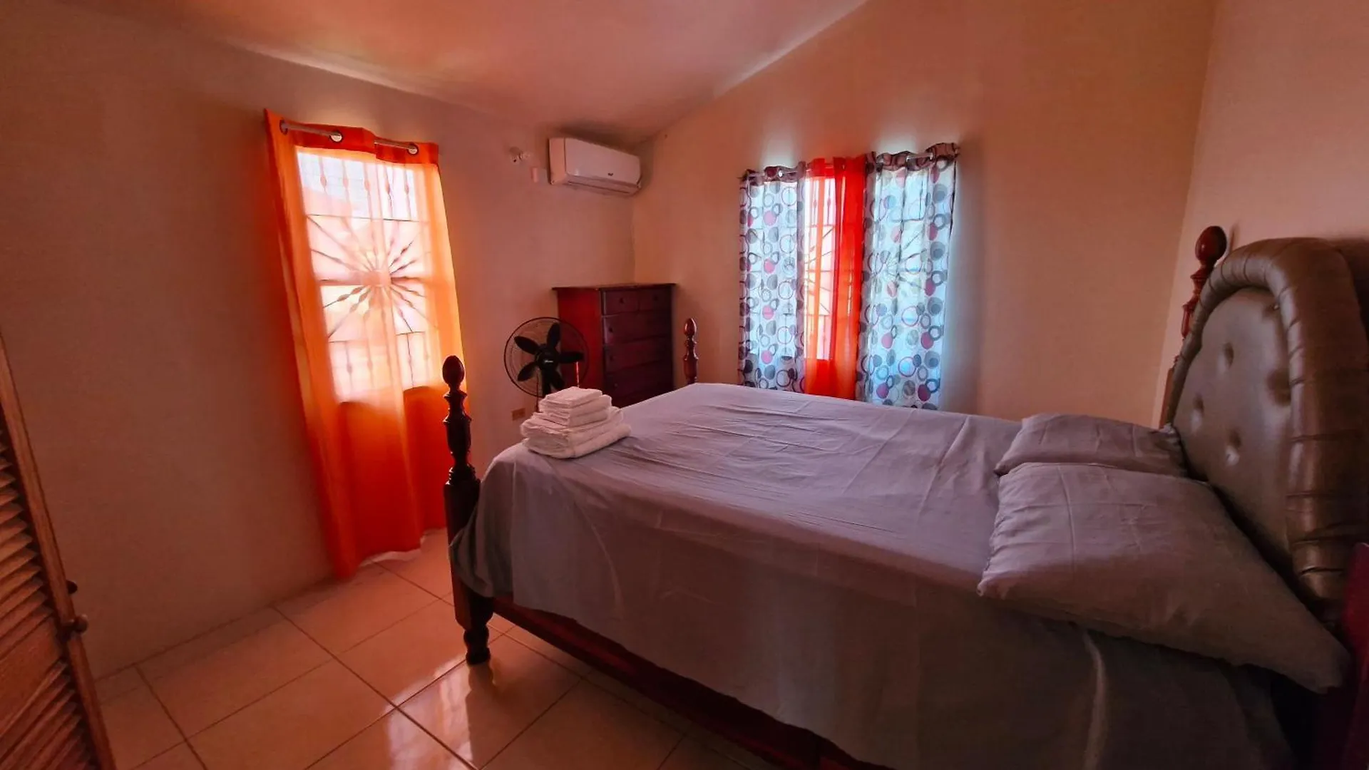 Сasa de vacaciones Beautiful 1-Bed House In New Harbour Village 3 Old Harbour St Catherine Jamaica Secured Gated Community