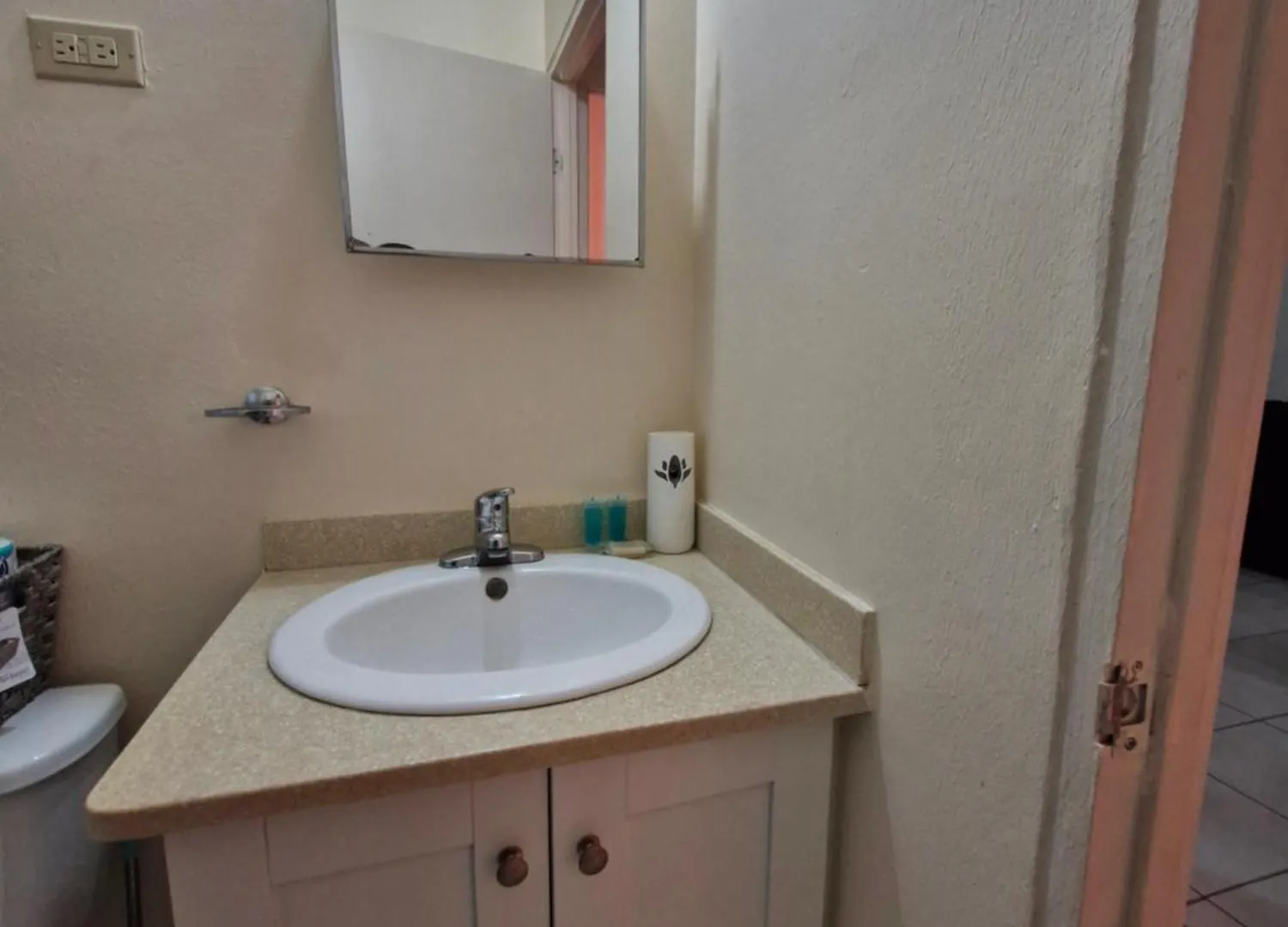Beautiful 1-Bed House In New Harbour Village 3 Old Harbour St Catherine Jamaica Secured Gated Community